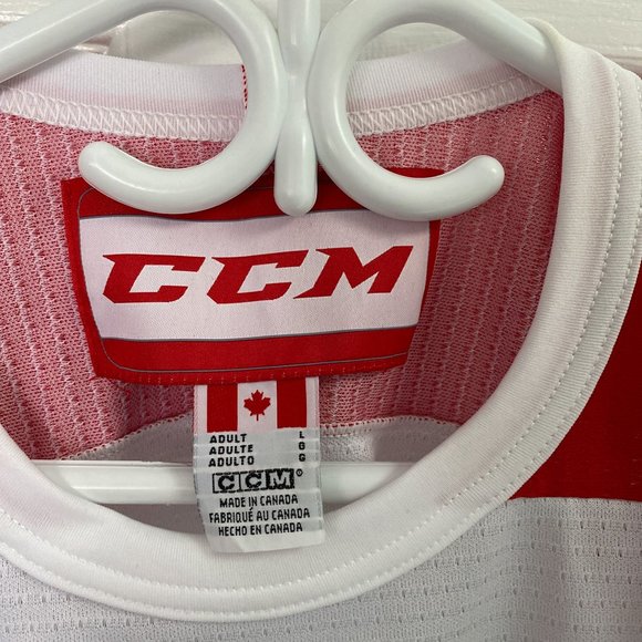 CCM Canada Hockey Jersey Size L - Picture 9 of 11